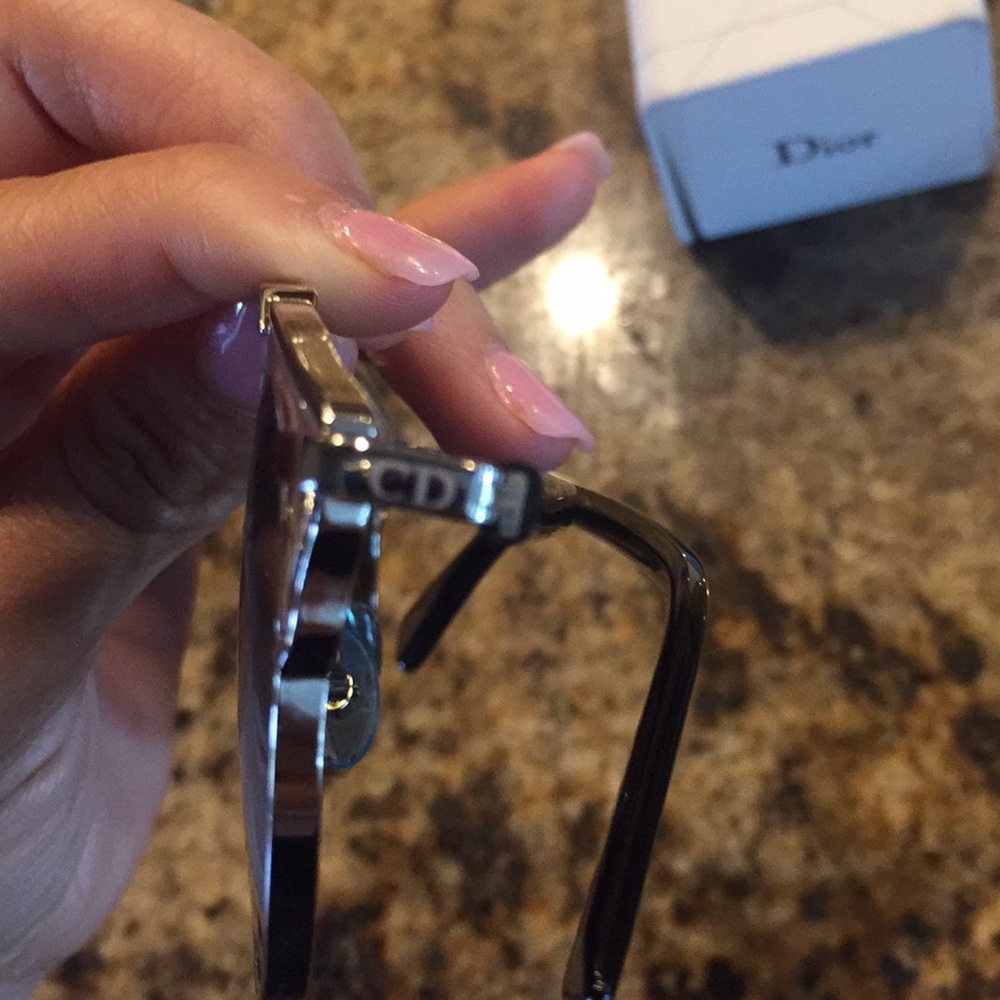 Dior Sunglasses - Picture 4 of 8